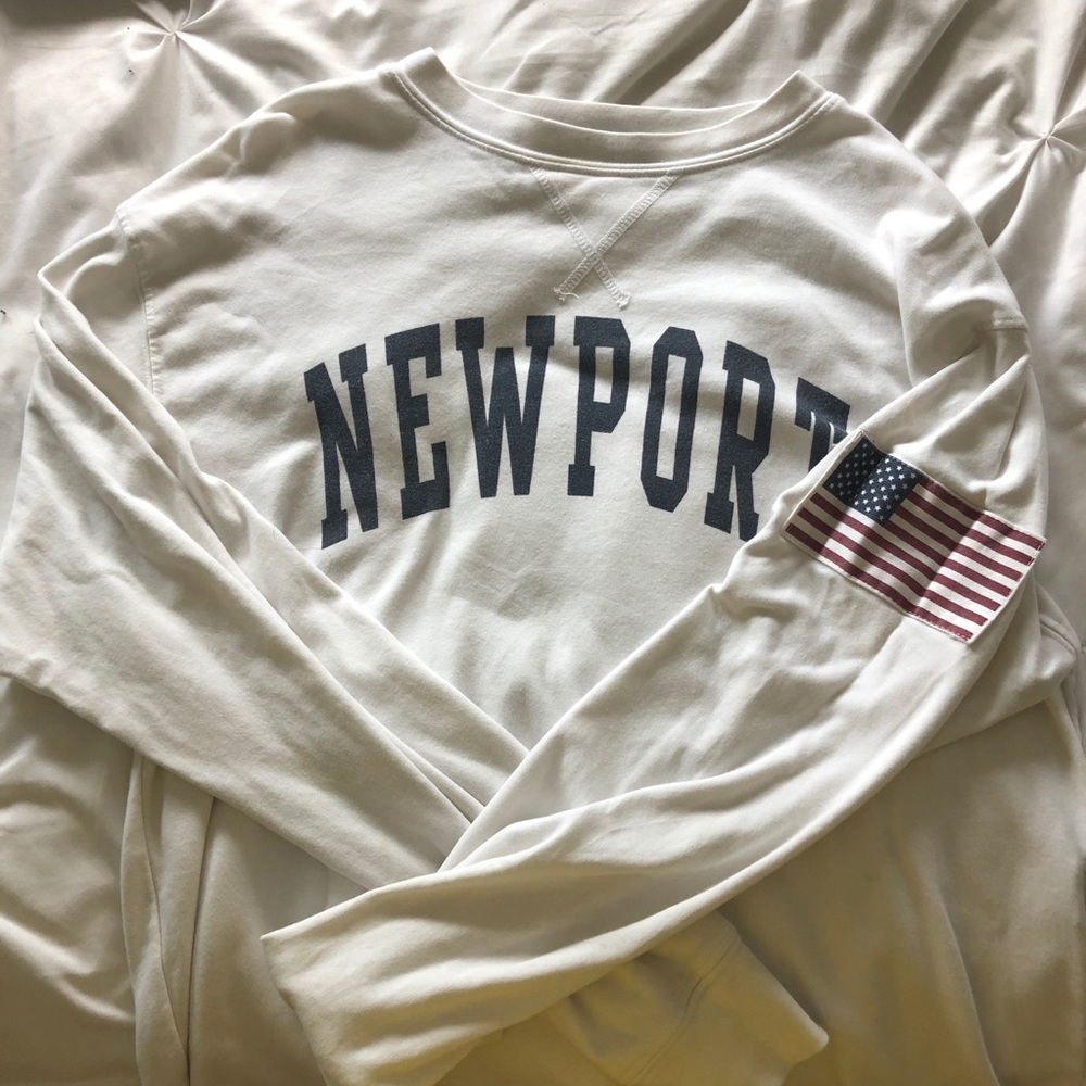 RARE long sleeve brandy melville NEWPORT top!
